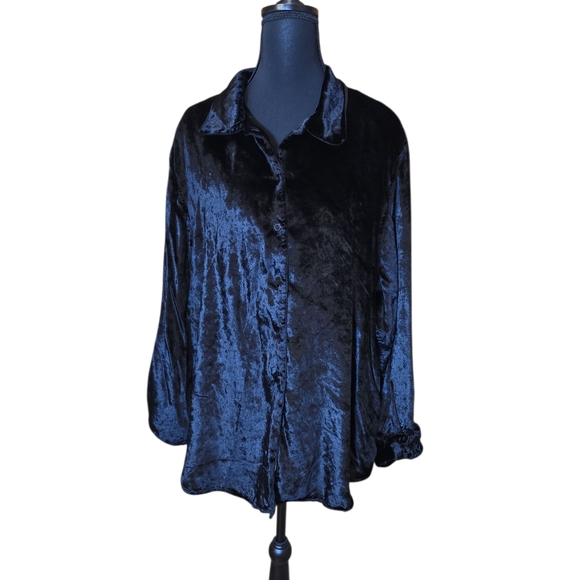 Liz Claiborne Tops - Elisabeth by Liz Claiborne Black Velvet Button Down Shirt 18